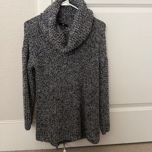 H&M Black and White Knit Sweater